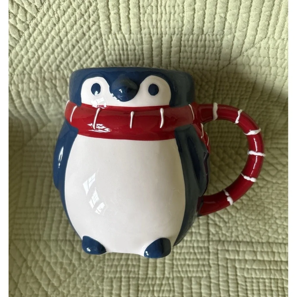 Wondershop Earthenware 16 Oz Blue Penguin With Red Scarf Coffee Hit Choc Mug~3D